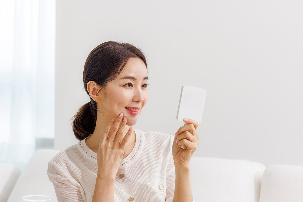 나이가 들며 치아가 어두워진 분